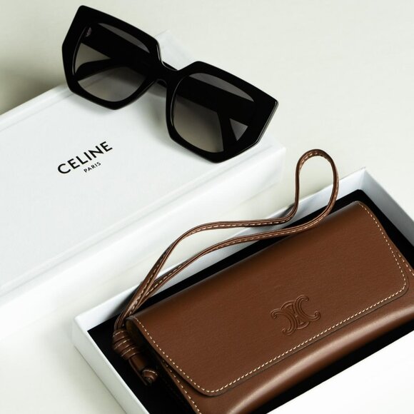 Celine TRIOMPHE Women Sunglasses Black Brown Gradient Butterfly CL40239F 01F - Picture 9 of 14